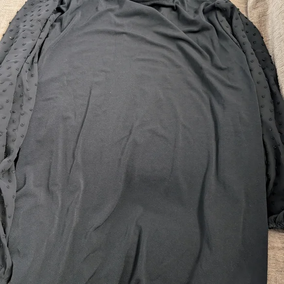 Black blouse - Picture 8 of 8